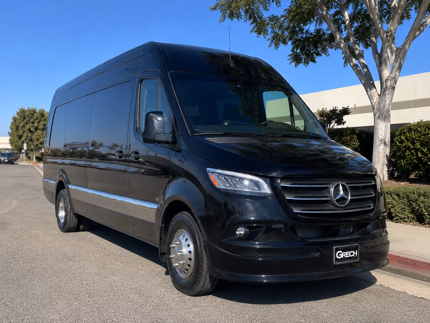 fairfield 20 passenger sprinter van