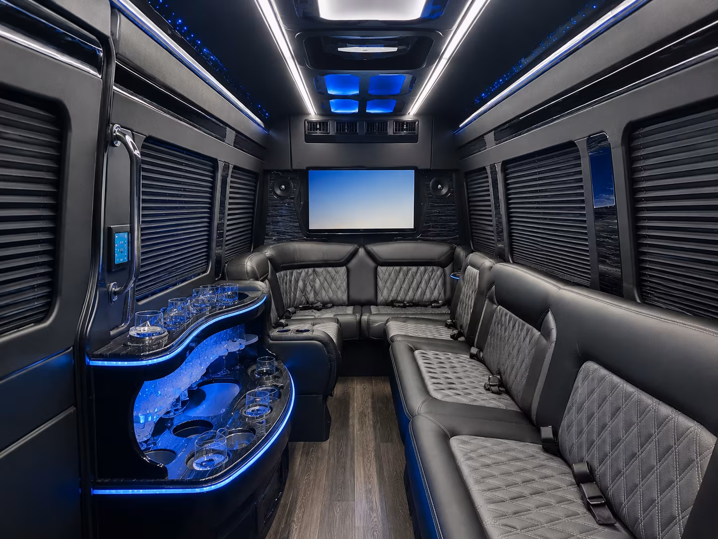 find the perfect transportation for your next airport transfer 2