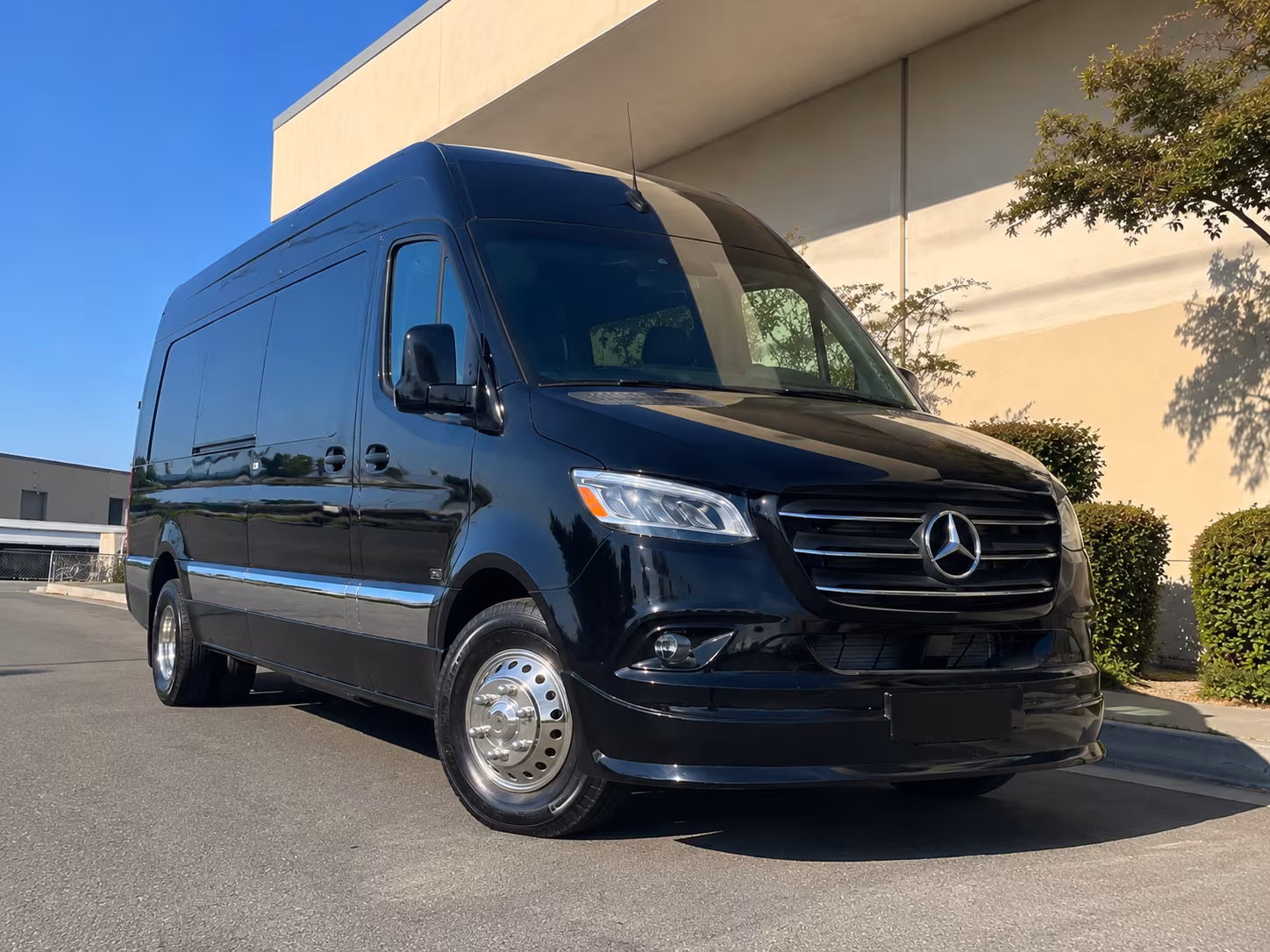 find the perfect transportation for your next corporate event 5